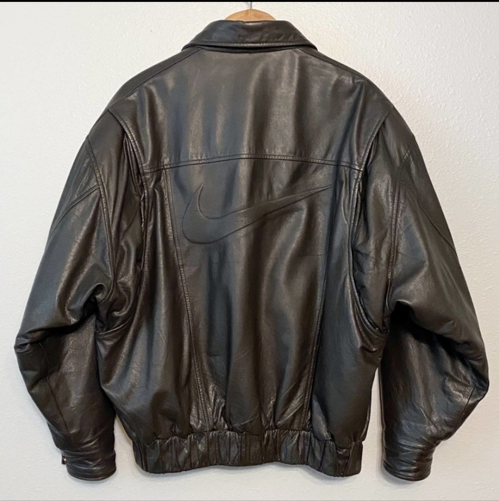 Vintage Nike Leather Jacket Men’s Size Medium EUC Swoosh Logo on Back